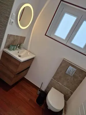 Salle de bains dans l'établissement appartement avec terrasse