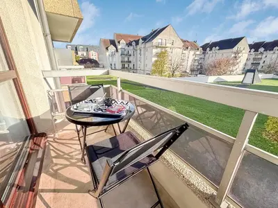 Balcon ou terrasse dans l'établissement Studio Wi-Fi et balcon, très bien situé