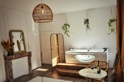 Salle de bains dans l'établissement La Balneo dans la Jungle