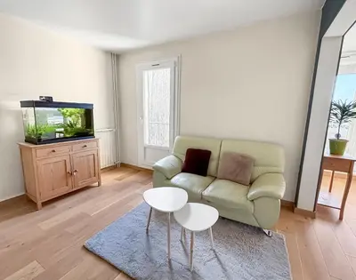 Télévision ou salle de divertissement dans l'établissement Spacieux, Wi-Fi ultra rapide et parking privé