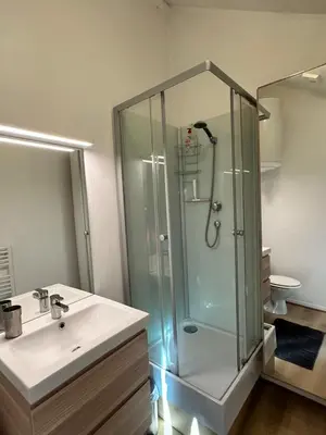 Salle de bains dans l'établissement Studio Clovis