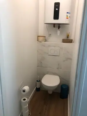 Salle de bains dans l'établissement Casa Armando, beau F2, 2 places de parking clos, proche Disneyland