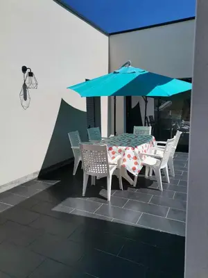 Terrasse ou espace extérieur de l'établissement Maison contemporaine