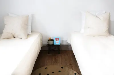 Un ou plusieurs lits dans un hébergement de l'établissement Maison Arbane, où les souvenirs se créent