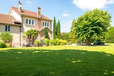 Jardin de l'établissement L'Artbanne - Maison Gaïa