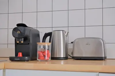 Plateau bouilloire dans l'établissement La boiserie Rémoise
