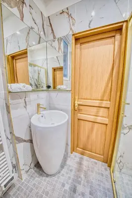 Salle de bains dans l'établissement L'étape Champenoise