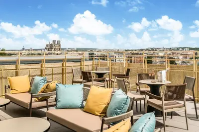 Balcon ou terrasse dans l'établissement Holiday Inn Express & Suites Reims - Rives de Vesle by IHG