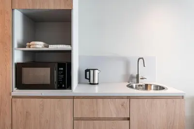 Cuisine ou kitchenette dans l'établissement Holiday Inn Express & Suites Reims - Rives de Vesle by IHG