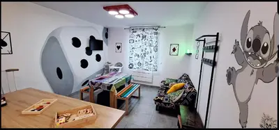 Un ou plusieurs lits dans un hébergement de l'établissement 15' de Disney maison à thème 75m2 avec SALLE DE JEUX privée 6 couchages