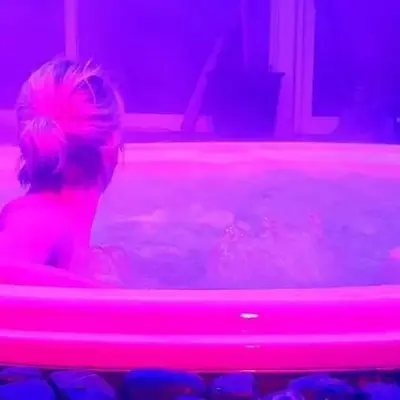 LOVEROOM avec JACCUZI Villa Les Pins