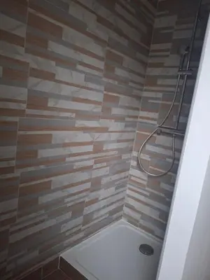 Salle de bains dans l'établissement La p'tite Nesloise