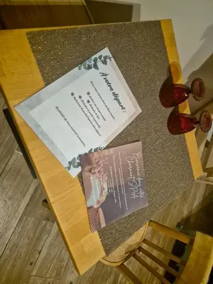 Restaurant ou autre lieu de restauration dans l'établissement Le Charmant Spa