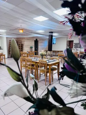 Restaurant ou autre lieu de restauration dans l'établissement Gîte Bohème