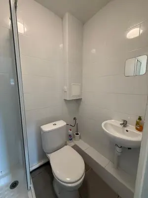 Salle de bains dans l'établissement Studio SN3 - Centre-Ville Meaux - Proche Disneyland