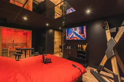 Télévision ou salle de divertissement dans l'établissement Amsterdam