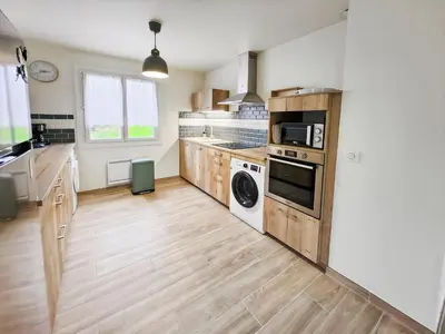 Cuisine ou kitchenette dans l'établissement Villa L'Isachrist, Calme, Confort, 20' Disneyland