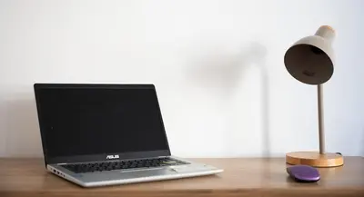 Télévision ou salle de divertissement dans l'établissement L' escale SAINT ANNE