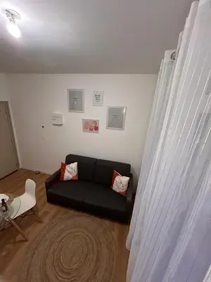 Coin salon dans l'établissement Serenity Stay