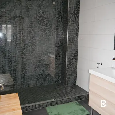 Salle de bains dans l'établissement L'Échapée Z'Aisne