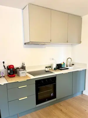 Cuisine ou kitchenette dans l'établissement Cozy Margny - Neuf, Calme, Haut Débit & SmartTV