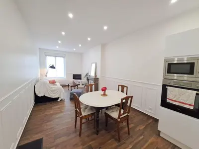 Plan de l'établissement Orlando, un bel appartement Haussmanien