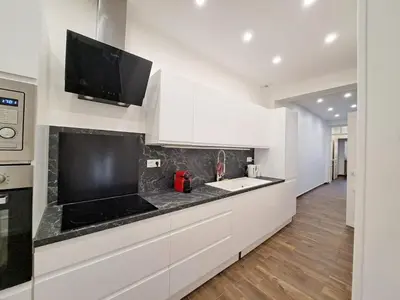 Plan de l'établissement Orlando, un bel appartement Haussmanien