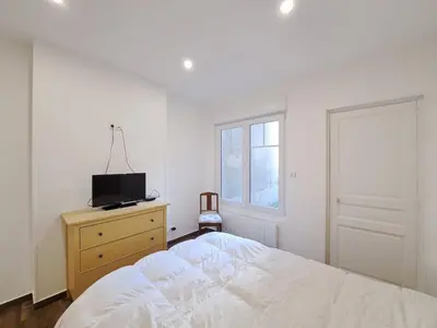 Plan de l'établissement Orlando, un bel appartement Haussmanien