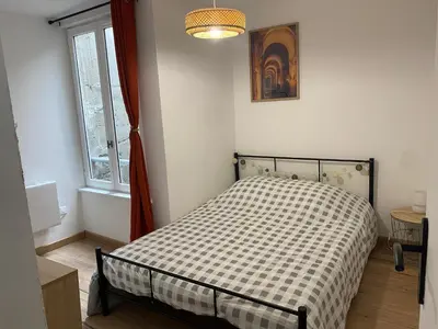 Un ou plusieurs lits dans un hébergement de l'établissement Le 12 Epernay