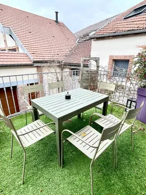 Terrasse ou espace extérieur de l'établissement Le Lodge Champenois