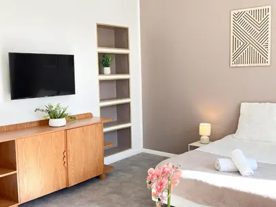 Télévision ou salle de divertissement dans l'établissement Studio B3 - Centre-Ville Meaux - Proche Disneyland