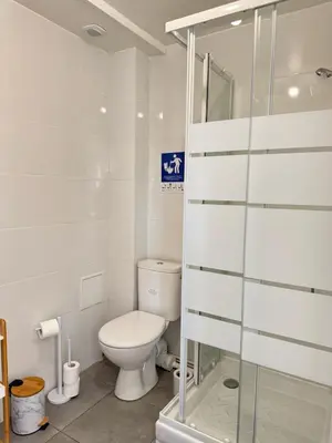 Salle de bains dans l'établissement Studio B5 - Centre-Ville Meaux - Proche Disneyland