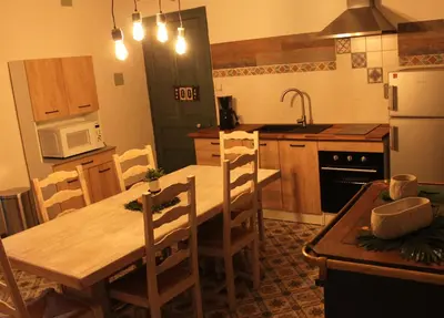 Cuisine ou kitchenette dans l'établissement O' Domaine des Folies