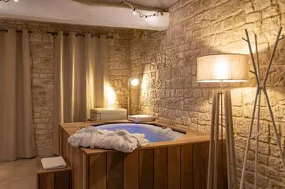 Un ou plusieurs lits dans un hébergement de l'établissement Honeymoon