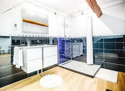 Cuisine ou kitchenette dans l'établissement Suite Edouard - 4 étoiles, spacieux avec sauna et extérieur