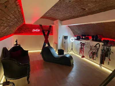 Plan de l'établissement Suite de Luxe - Jacuzzi & Cave Secrète