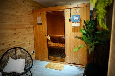 Plan de l'établissement Suite, Hammam, Sauna, et Jacuzzi