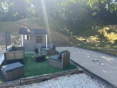 Jardin de l'établissement Winemaker's Cottage in Hautvillers - Terrace, Garden, Petanque and Free Private Parking