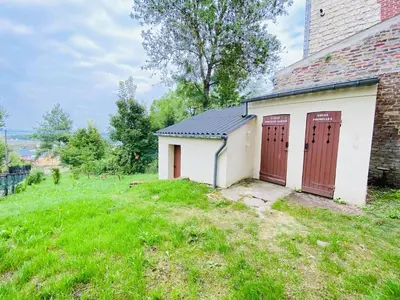 Jardin de l'établissement Appartement Cosy avec jardin chaleureux