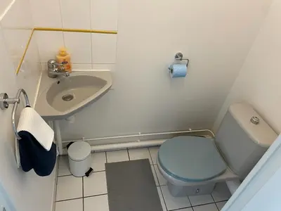 Salle de bains dans l'établissement Grenier a sel hyper centre magnifique studio