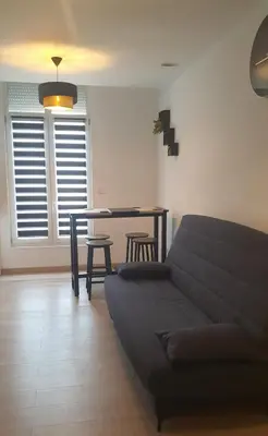 Coin salon dans l'établissement Hamdan Suite
