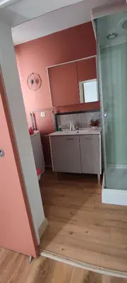Salle de bains dans l'établissement Au JJR
