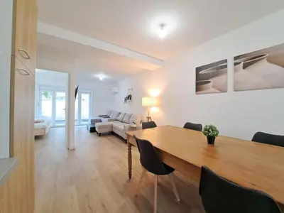 Coin salon dans l'établissement Mascate - Appartement avec terrasse privée et climatisation