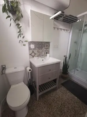 Salle de bains dans l'établissement Le Clos Saint Martin