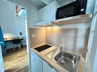 Cuisine ou kitchenette dans l'établissement Libergier superbe T2 à côté de la cathédrale