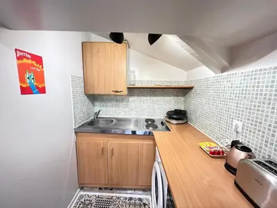 Cuisine ou kitchenette dans l'établissement Delacroix magnifique T2 au centre
