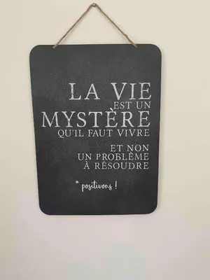 Certificat, récompense, panneau ou autre document affiché dans l'établissement Quiet house near Disneyland