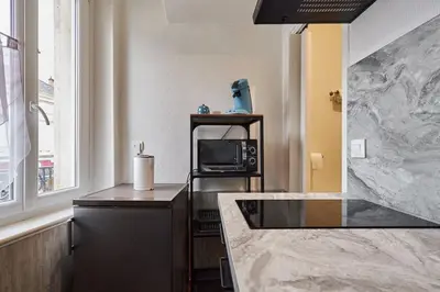Cuisine ou kitchenette dans l'établissement Le Comte - T1 - 5 mins Caves Champagne