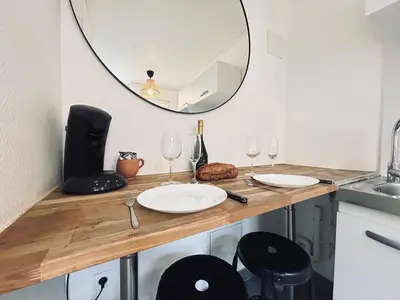 Cuisine ou kitchenette dans l'établissement Duruy C, studio confortable à deux pas du centre