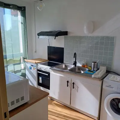 Cuisine ou kitchenette dans l'établissement Little Verlaine
